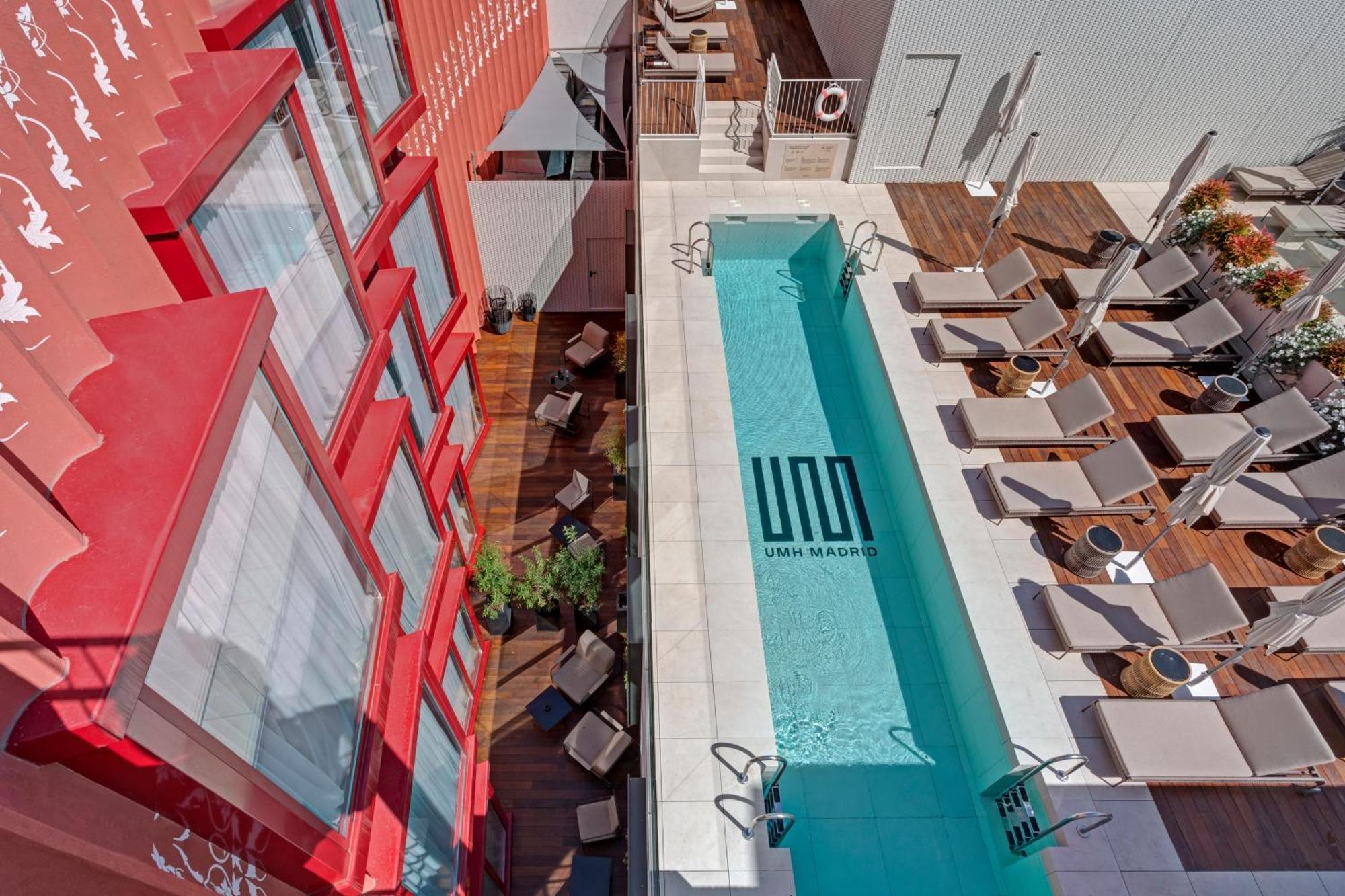 UMusic Hotel Madrid Exterior foto The pool at the hotel
